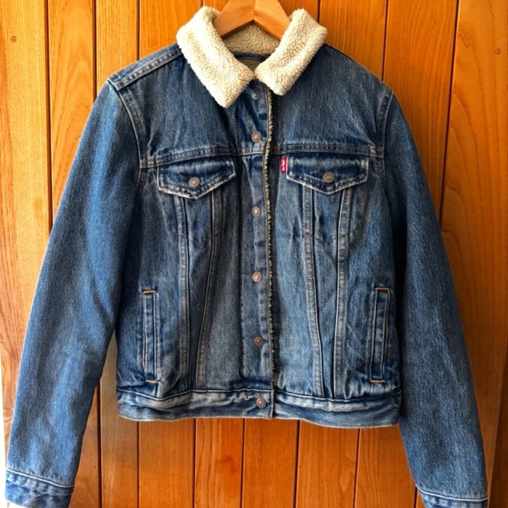 FLeece lined Levis Denim Jacket